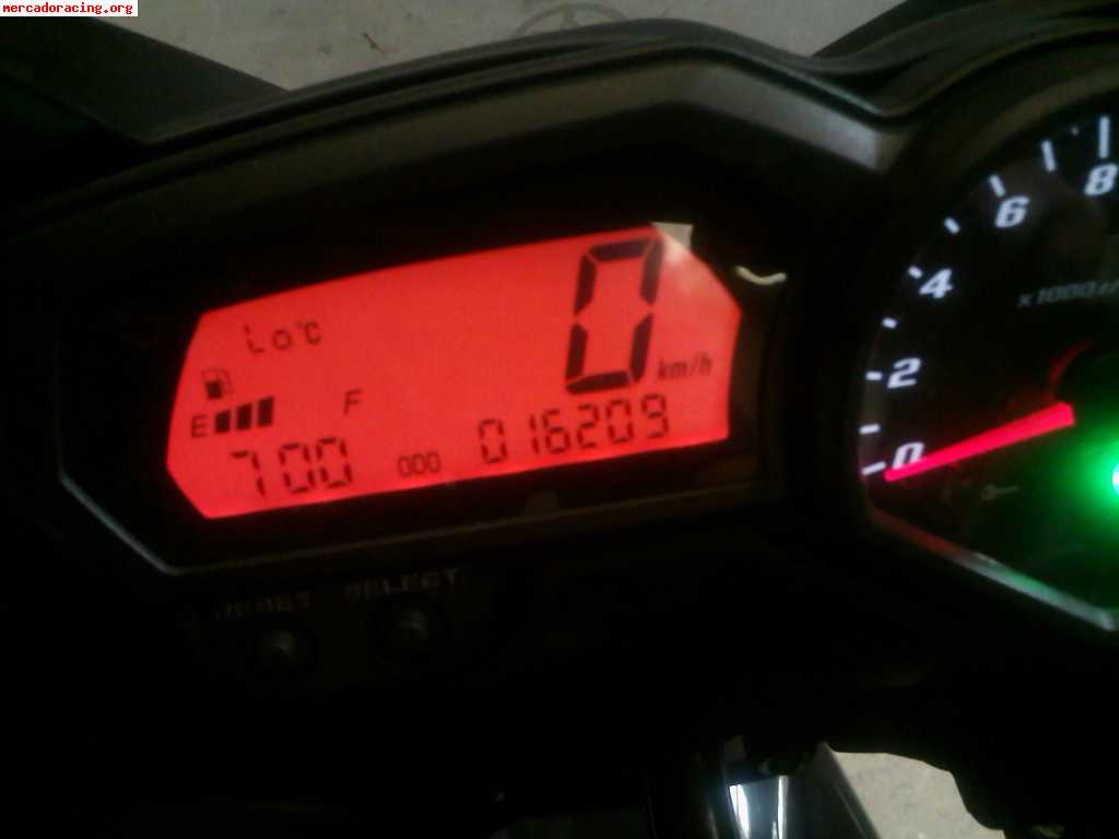 Se vende yamaha fazer como nueva