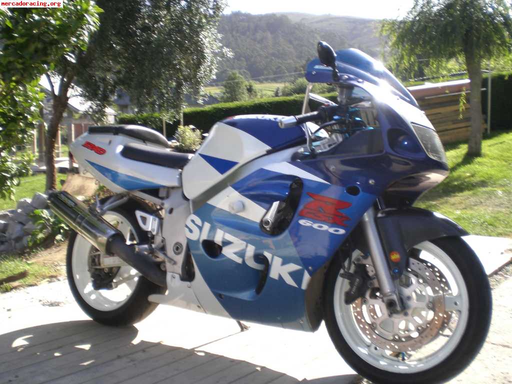 Suzuki gsxr 600