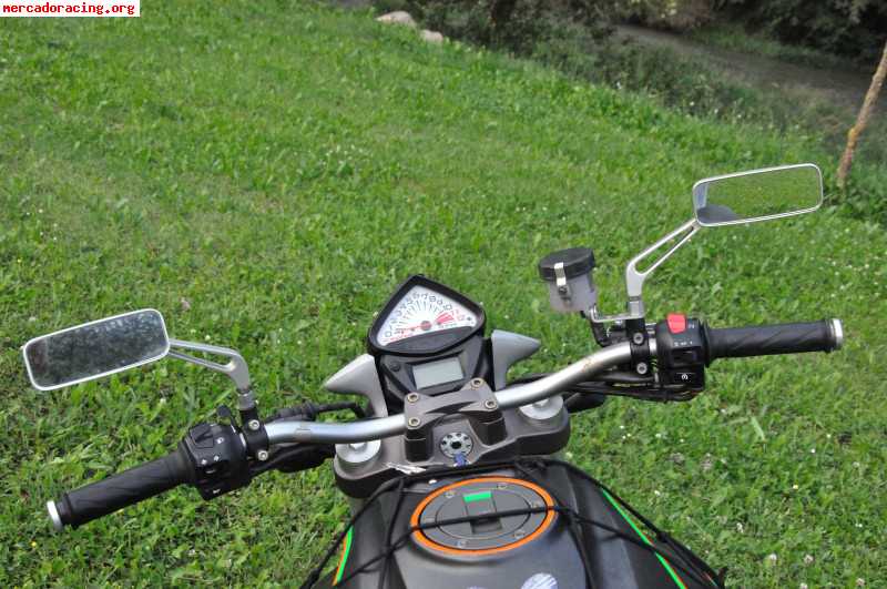 Se vende cagiva raptor 1000..(3.250€)