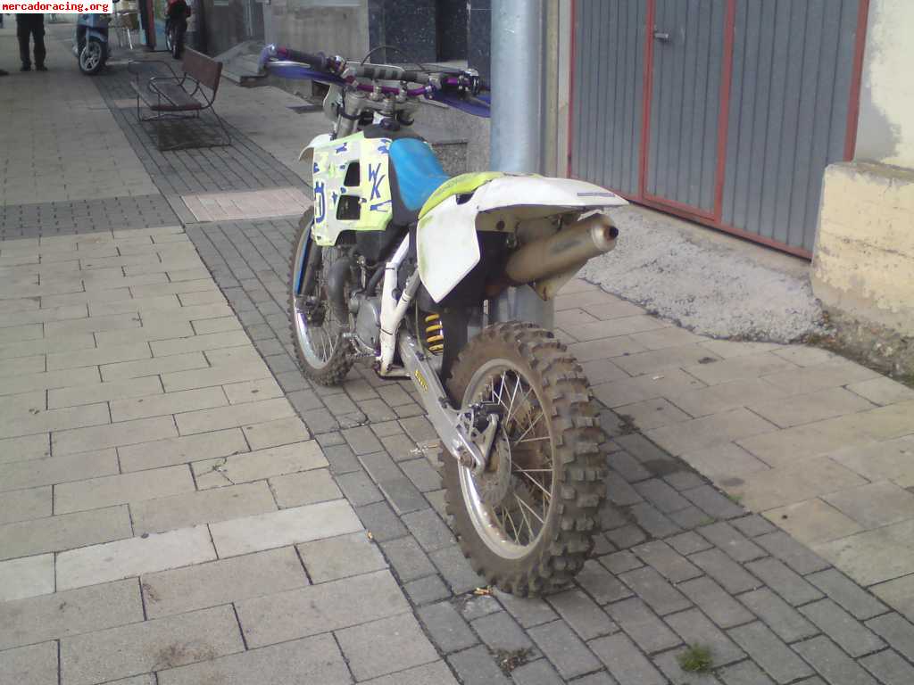 Se vende husqvarna vr360 2t