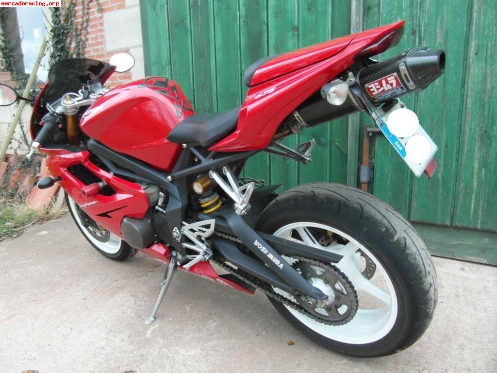 Triumph daytona 675. año 2007. 5.500€