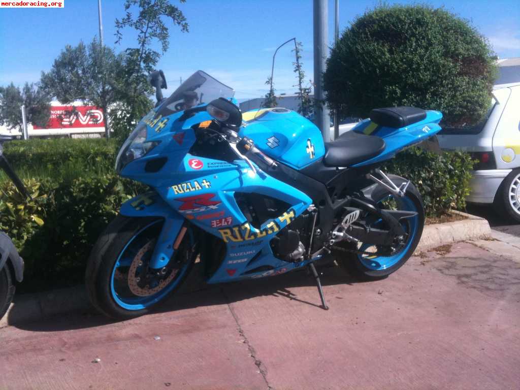 Suzuki gsxr 750