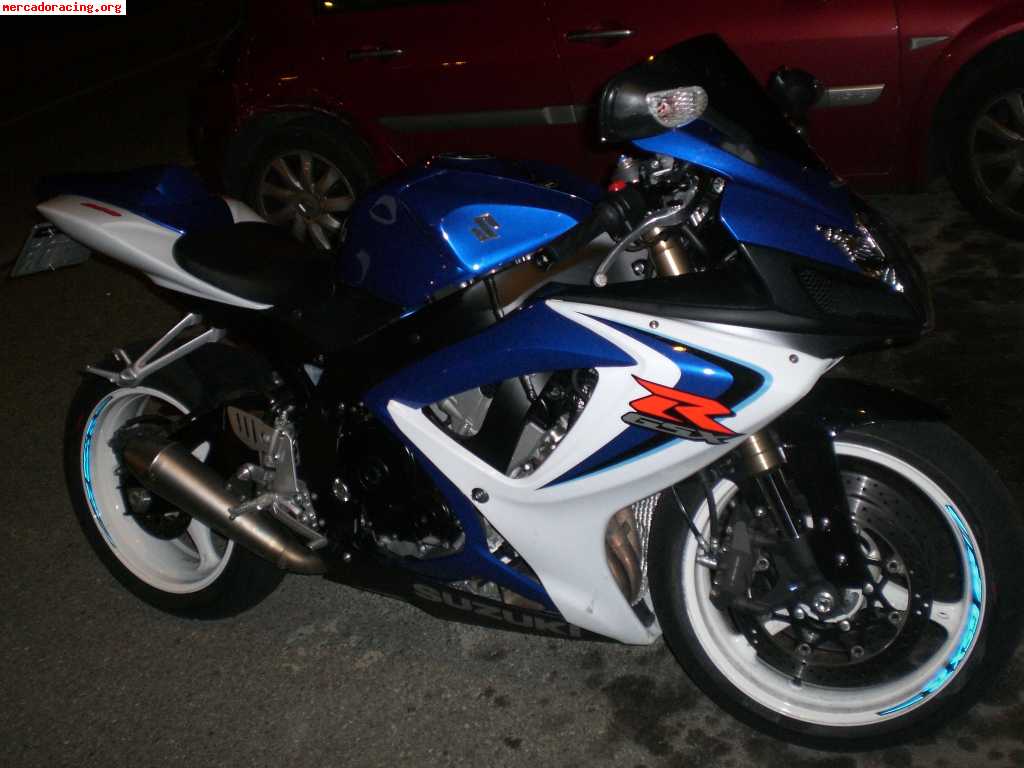 Se vende gsxr 600 k6 5000€