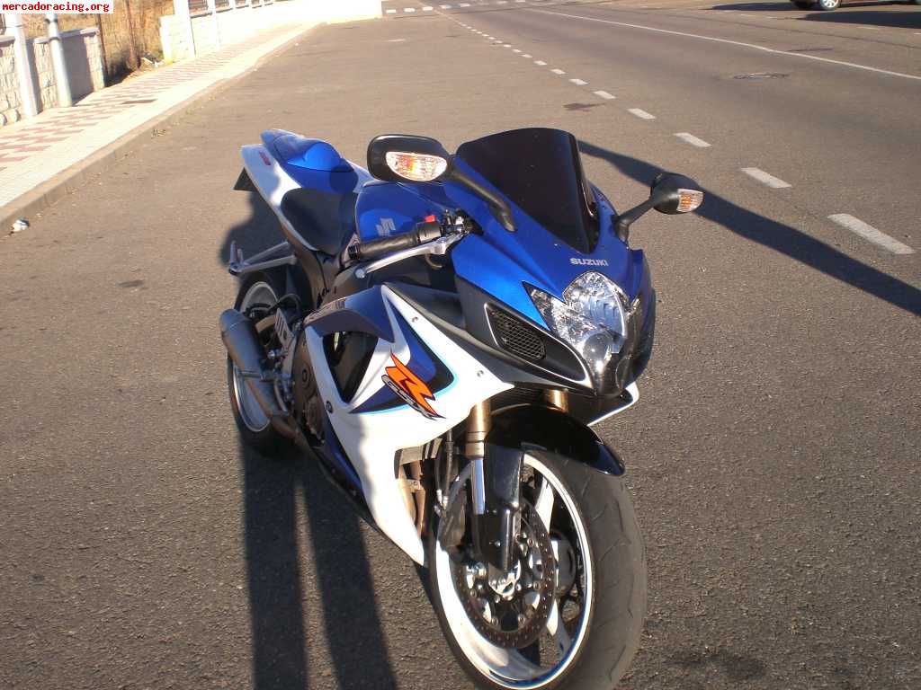 Se vende gsxr 600 k6 5000€