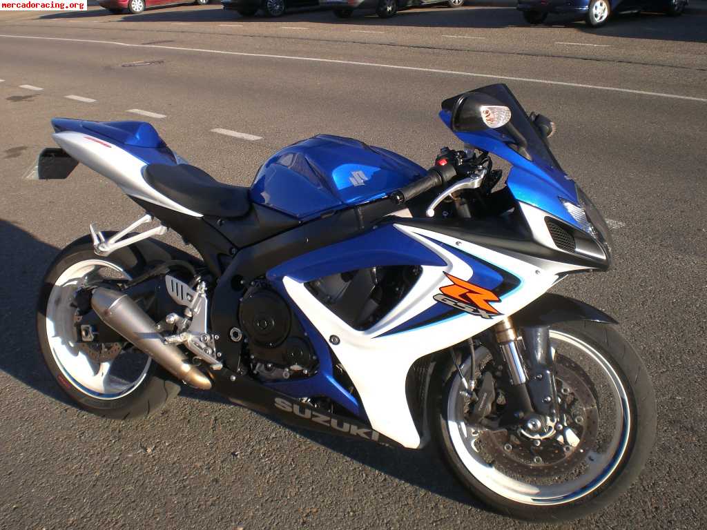 Se vende gsxr 600 k6 5000€