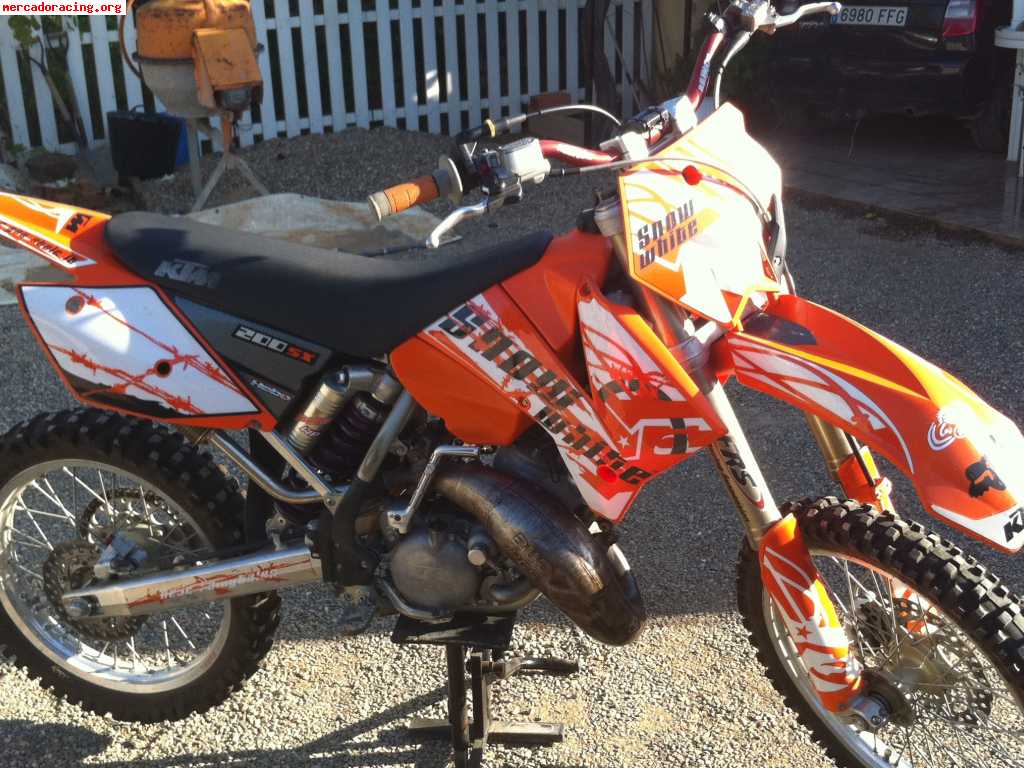 Vendo moto ktm 200 sx impecable full