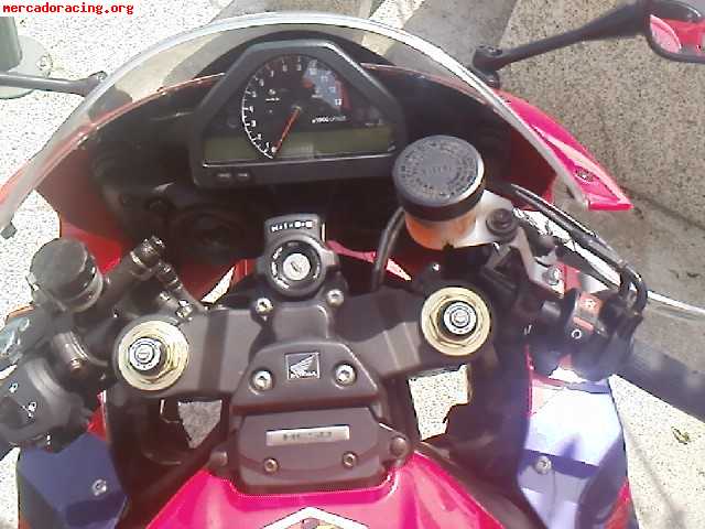 Honda cbr 1000 rr ( 5.500 euros )