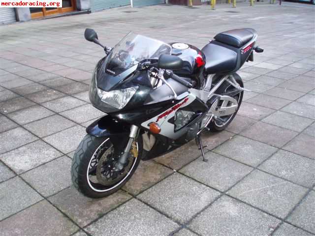 Honda cbr 929