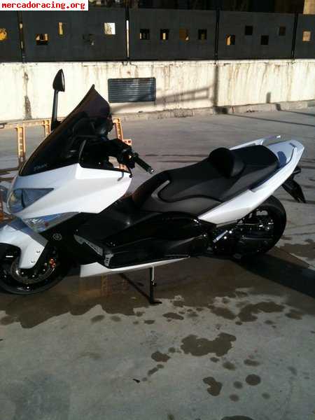 Yamaha t max 2011