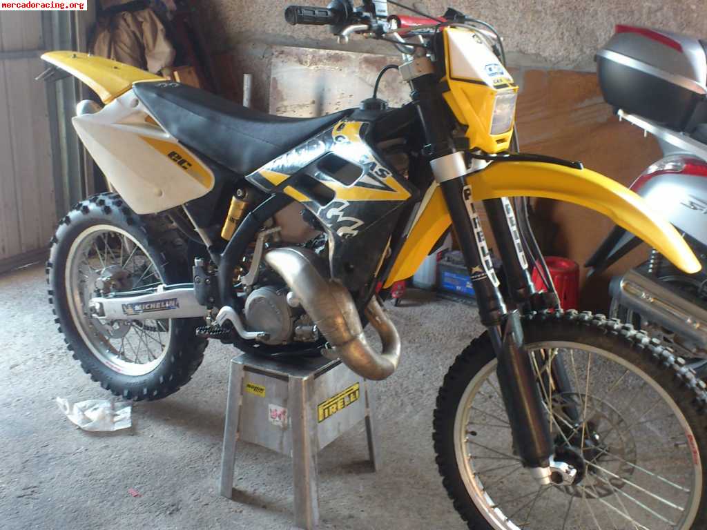 Se vende o cambia gas gas ec 125 del 2005