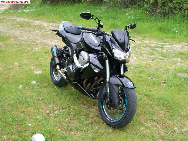 Vendo kawasaki z 750 con muchos extras (5200 eur)