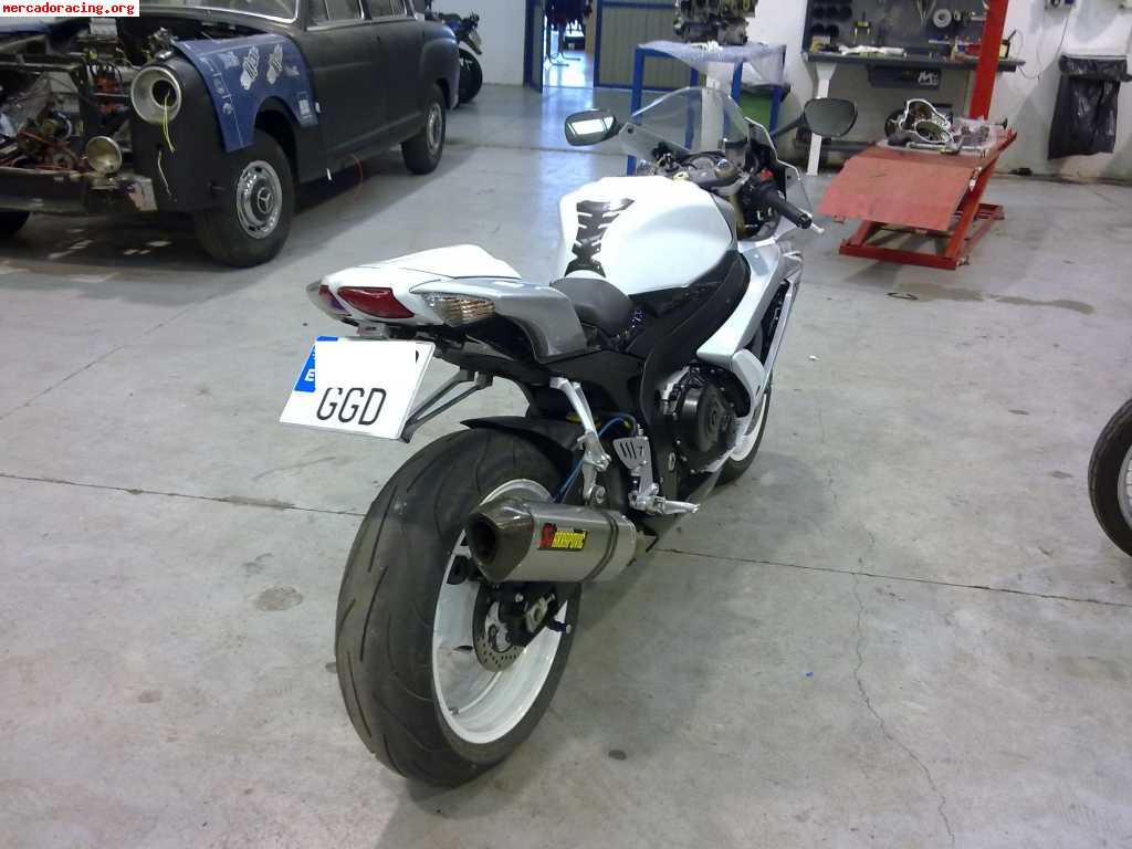 Gsx-r 600 k8