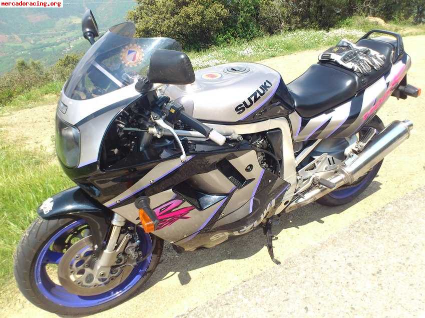 Suzuki gsx 1100r , semi-clasica , estado original 2.200€ ó c