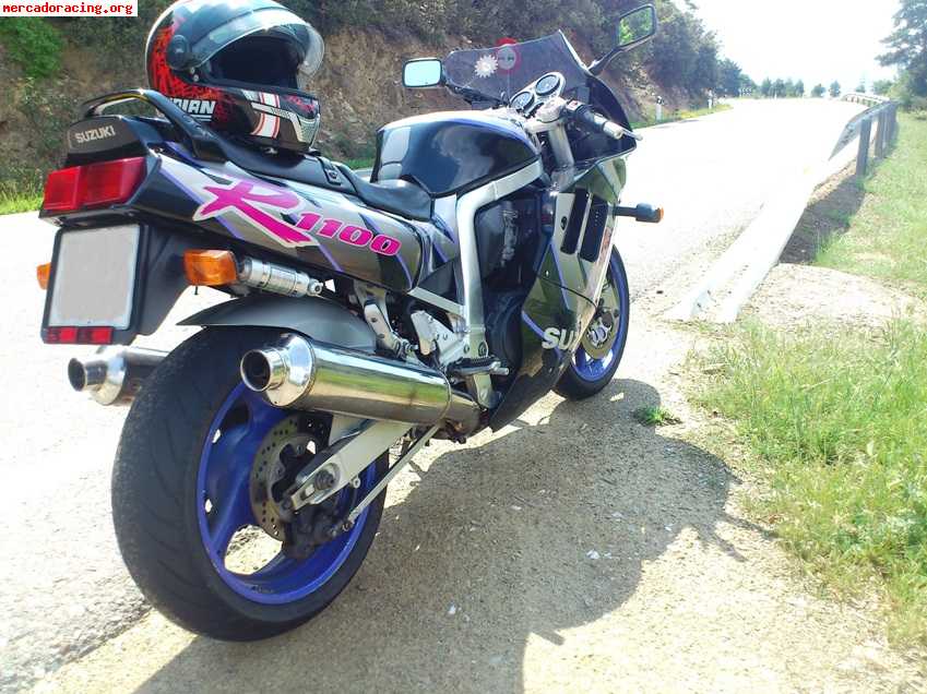 Suzuki gsx r 1100r , original 2.200€ ó cambio