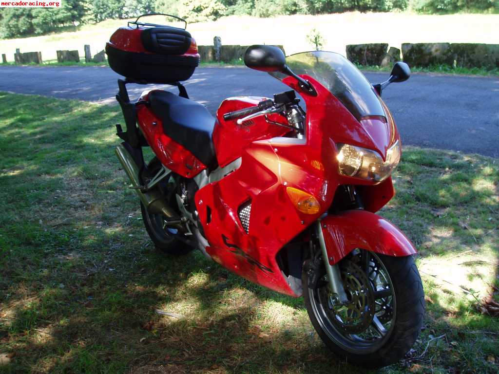 Honda vfr800f1
