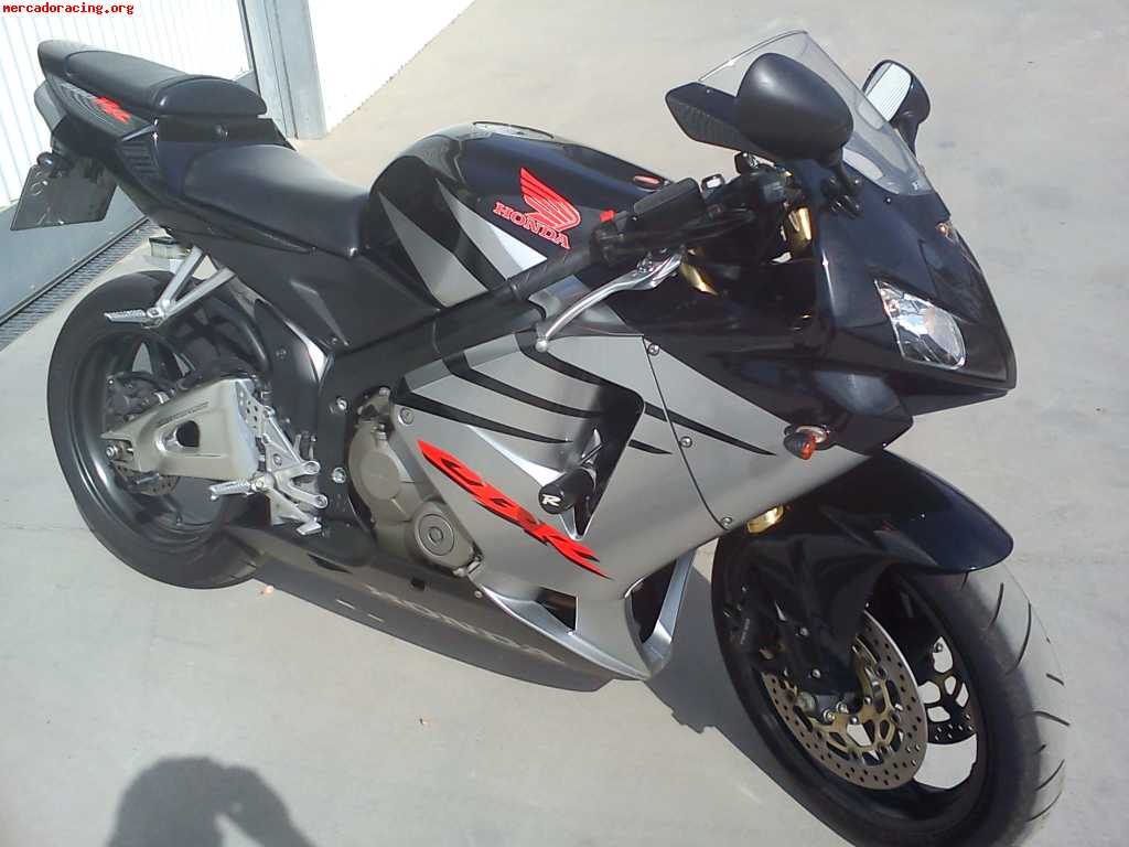 Oferton! urge honda cbr 600 rr