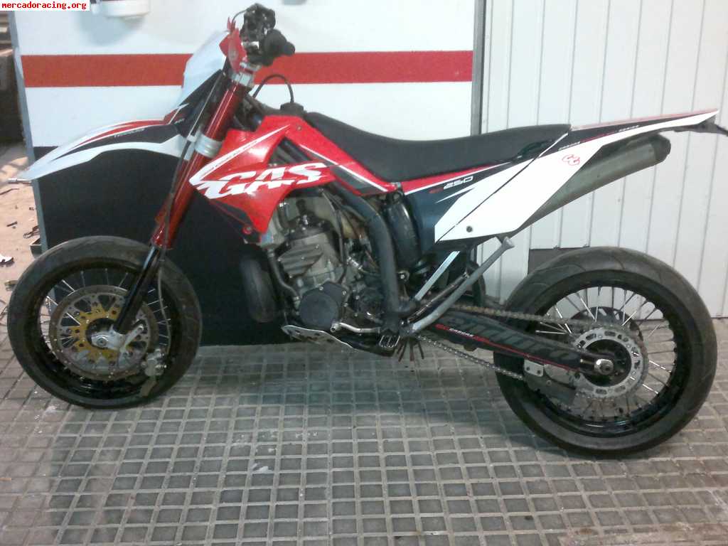 Se vende gas gas 300cc   2009