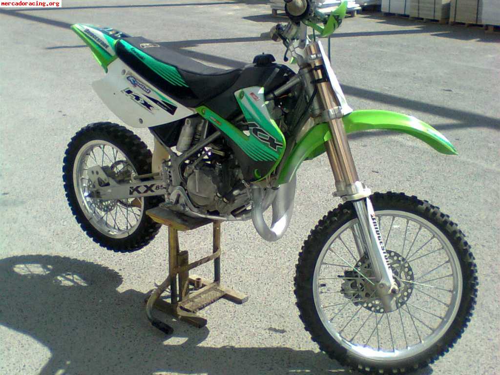 Se vende o se cambia kawasaki kx 85  07