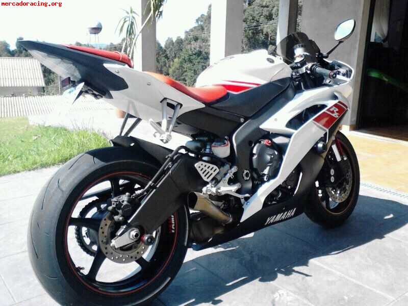 Se vende o se cambia yamaha r6