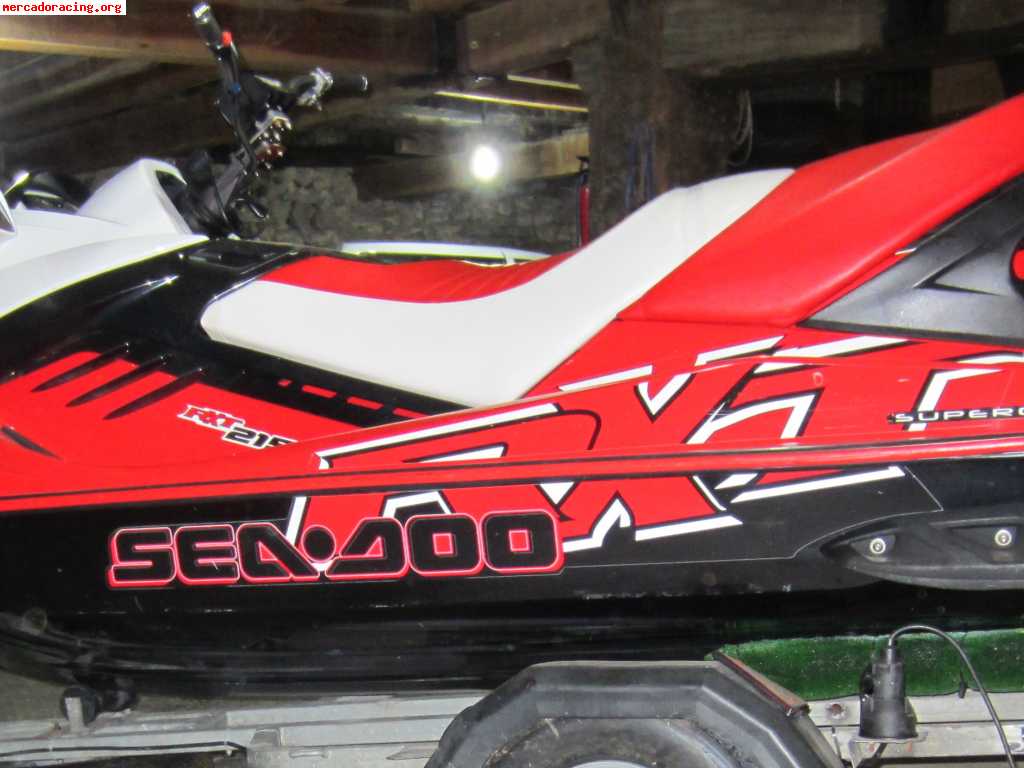 Moto acuatica bombardier rxt 215cv del 2008