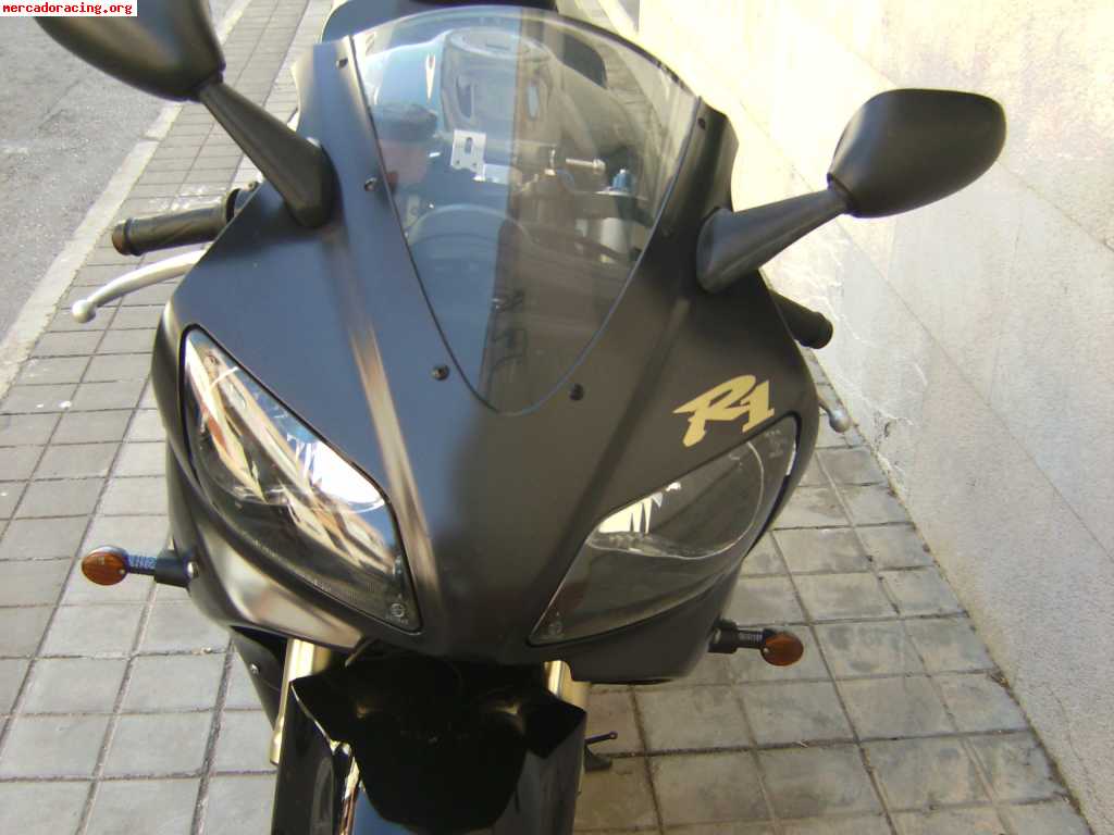 Yamaha r1