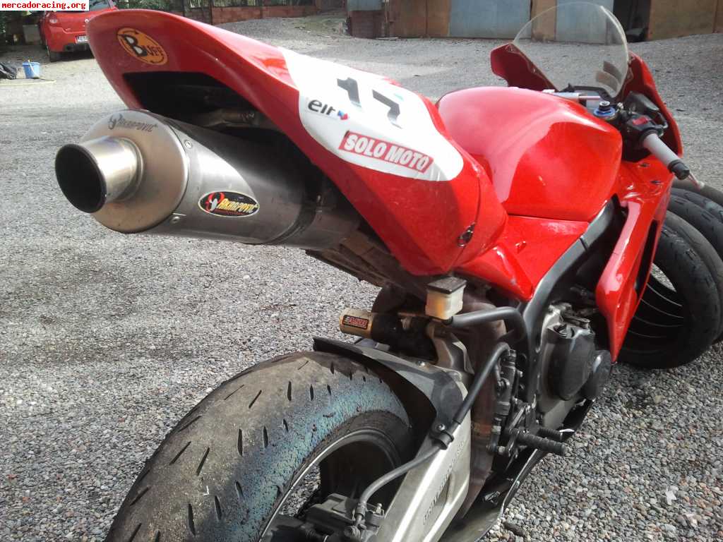 Vendo o cambio honda cbr 600rr año 2005 con kit de circuito 