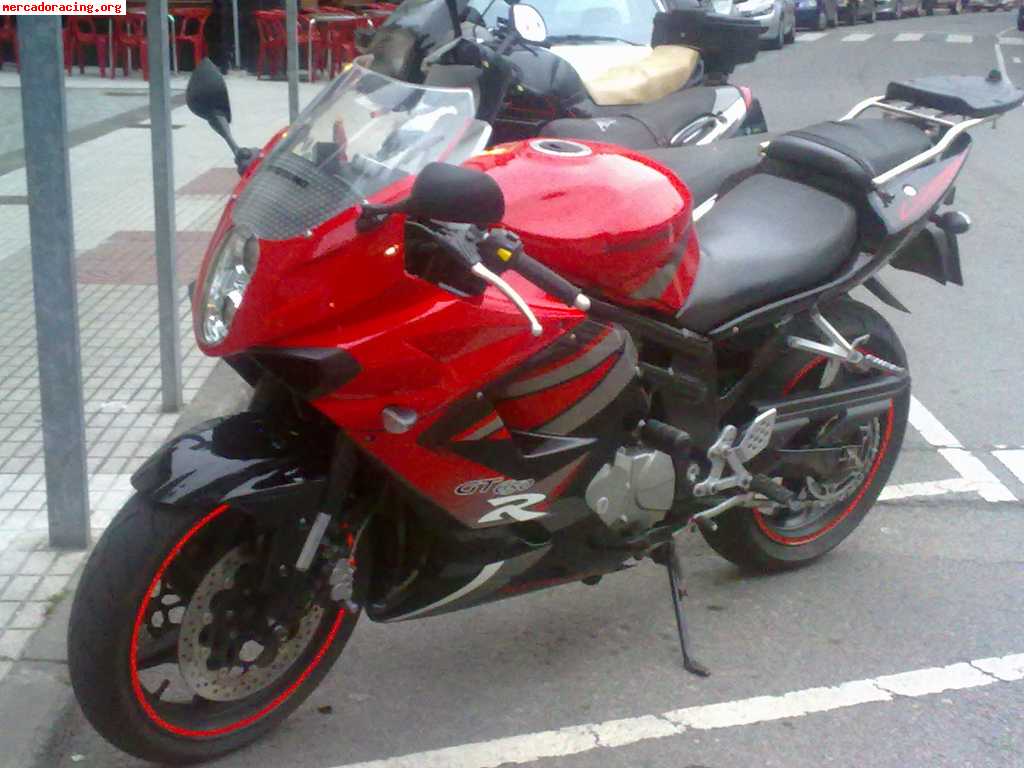 Vendo r 650cc valida carnet a2