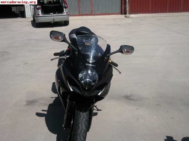 Suzuki gsxr 1000 k7