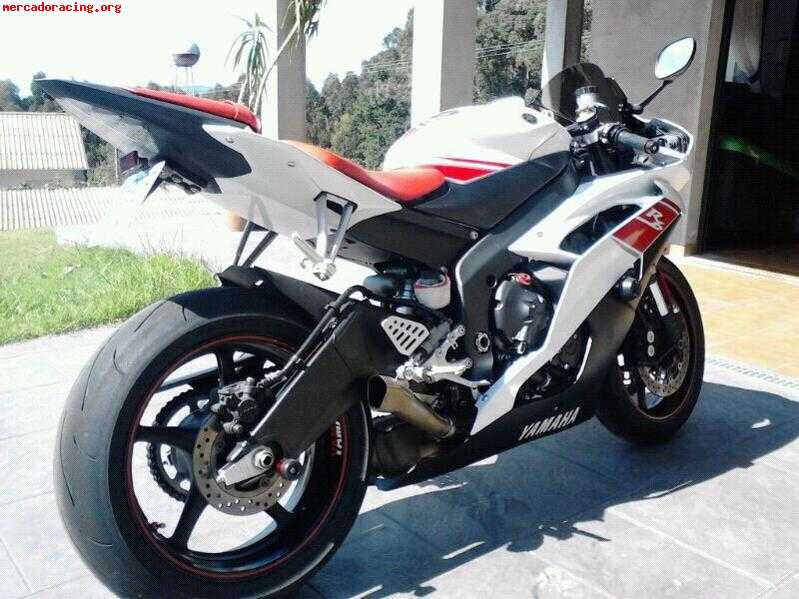 Se vende o se cambia yamaha r6r