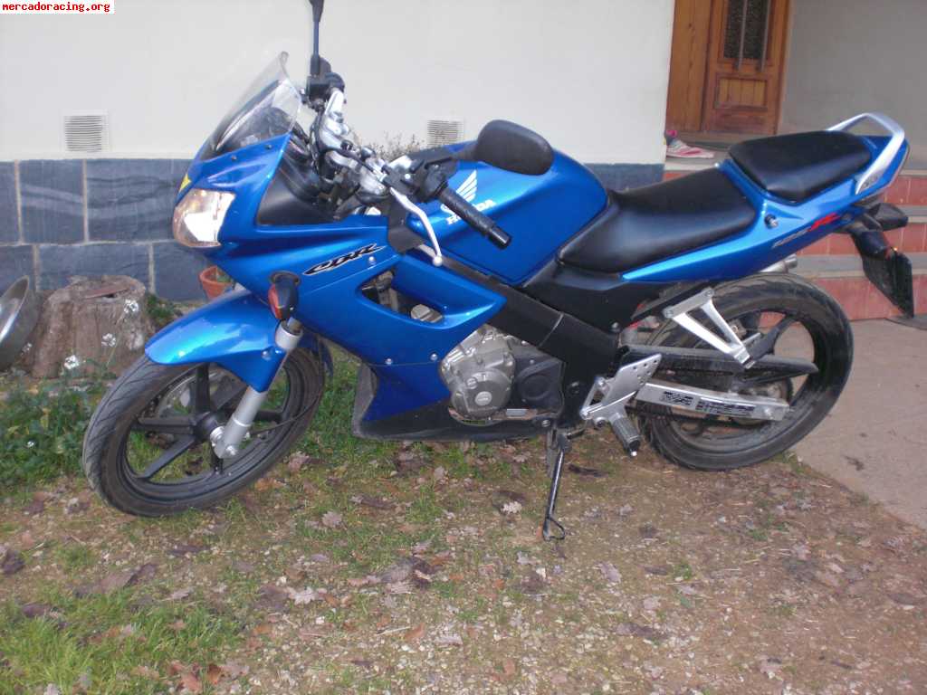  vendo  honda cbr 125r