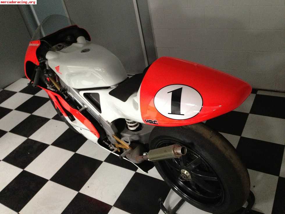 Honda rs 250 r biaggi