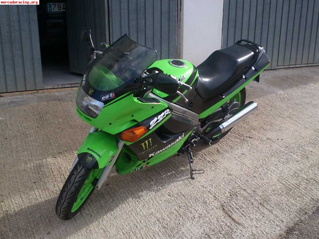 Kawasaki - zzr 250 del 99