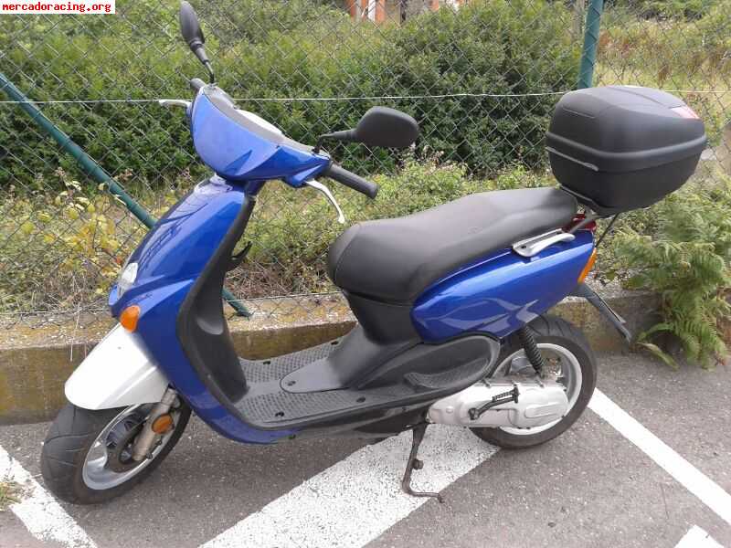 Se vende scooter
