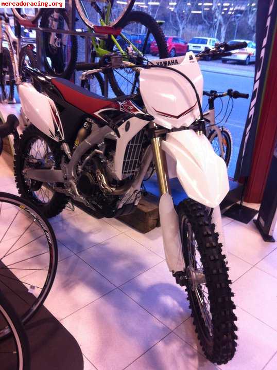 Vendo yamaha yzf 250 4t del 2011