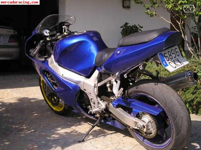 Vendo suzuki gsxr600  03 o cambio por clio 16v, williams.