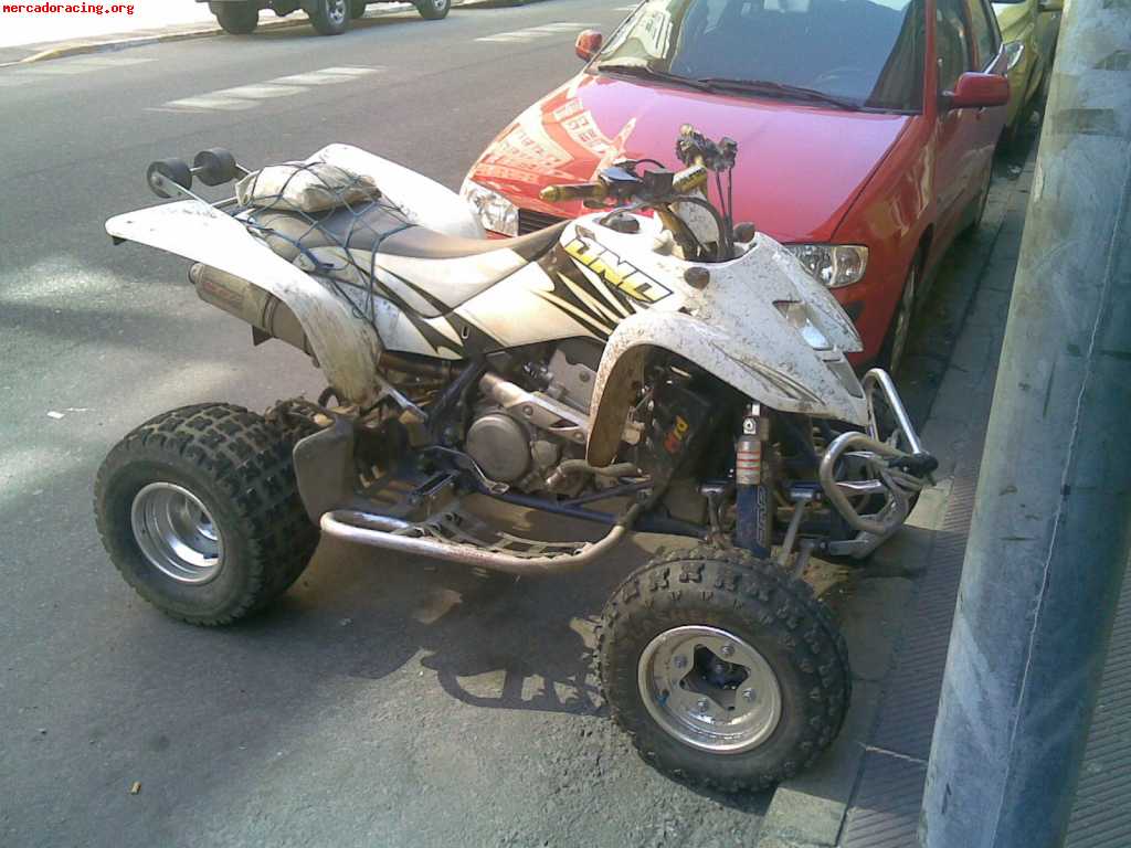 Quad suzuki ltz 400