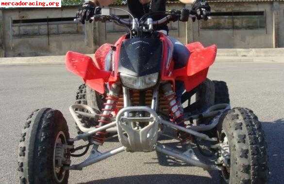 Vendo o cambio quad honda trx 450r por coche de calle.