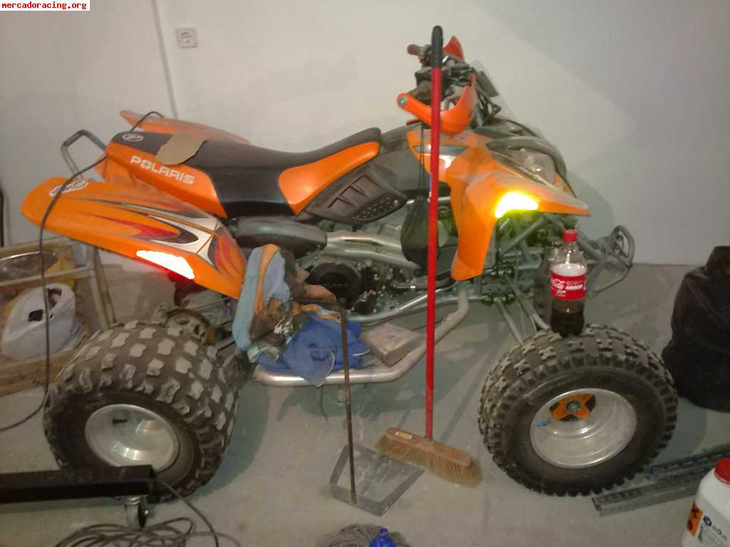 Vendo o cambio polaris predator troy lee 2005 por coche clas