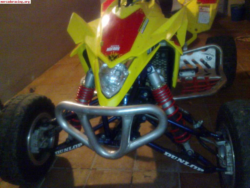 Se vende o se cambia suzuki ltr 450