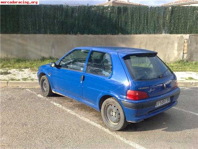 Se vende o cambia peugeot 106 sport (77000km practicamente n