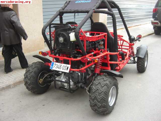 Buggy nuevo a estrenar  precio 3.000 €