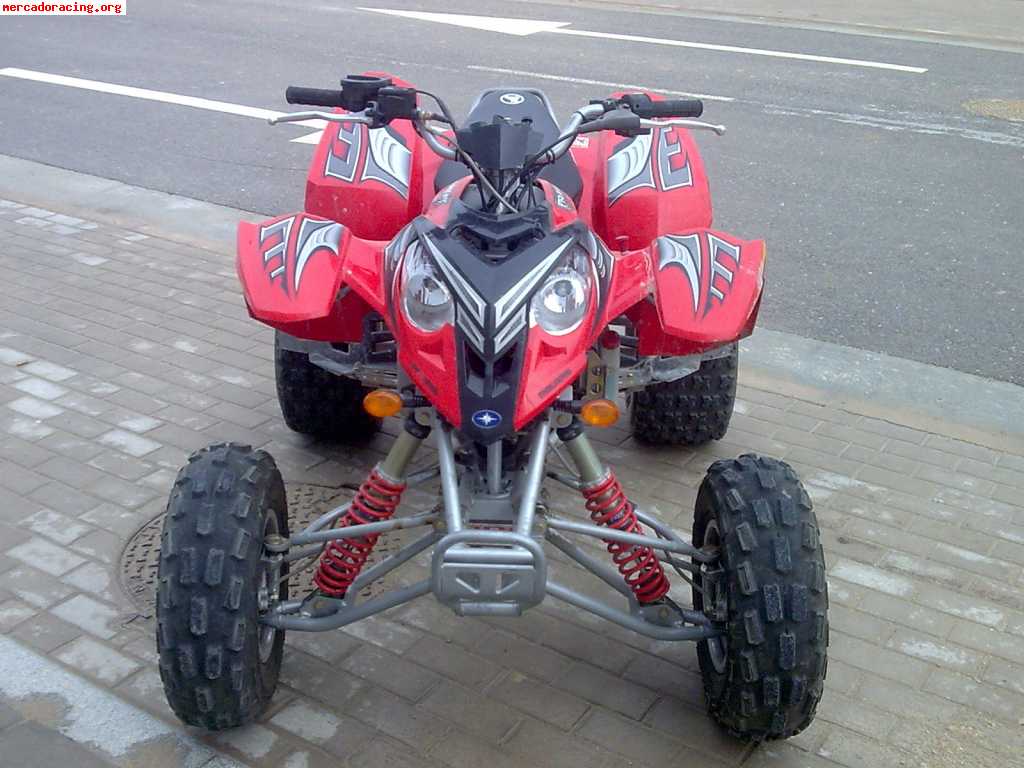 Se vende o se cambia polaris predator