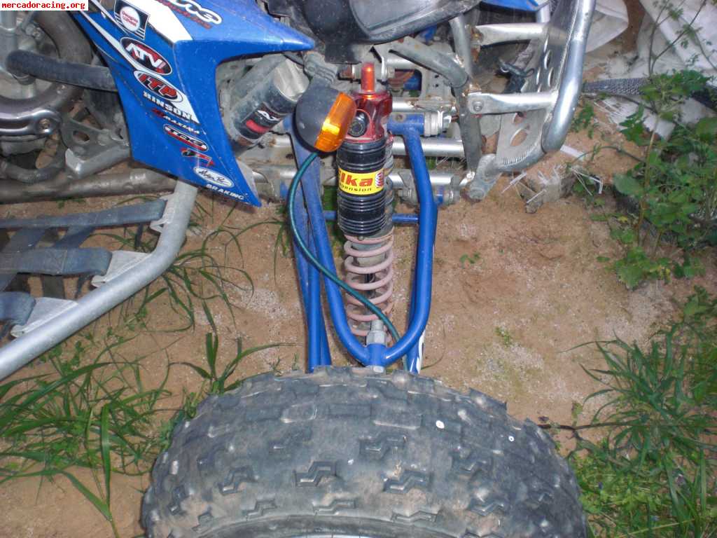 Vendo quad yamaha 450 con motor roto  muchos estras 