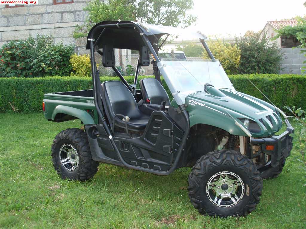 Vendo utv yamaha rhino 660 perfecto estado.