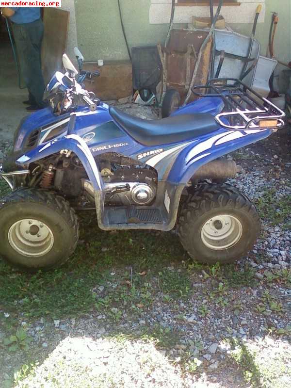 Se vende quad marca dinli 150cc.