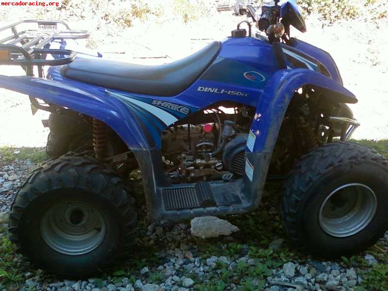 Se vende quad marca dinli 150cc.
