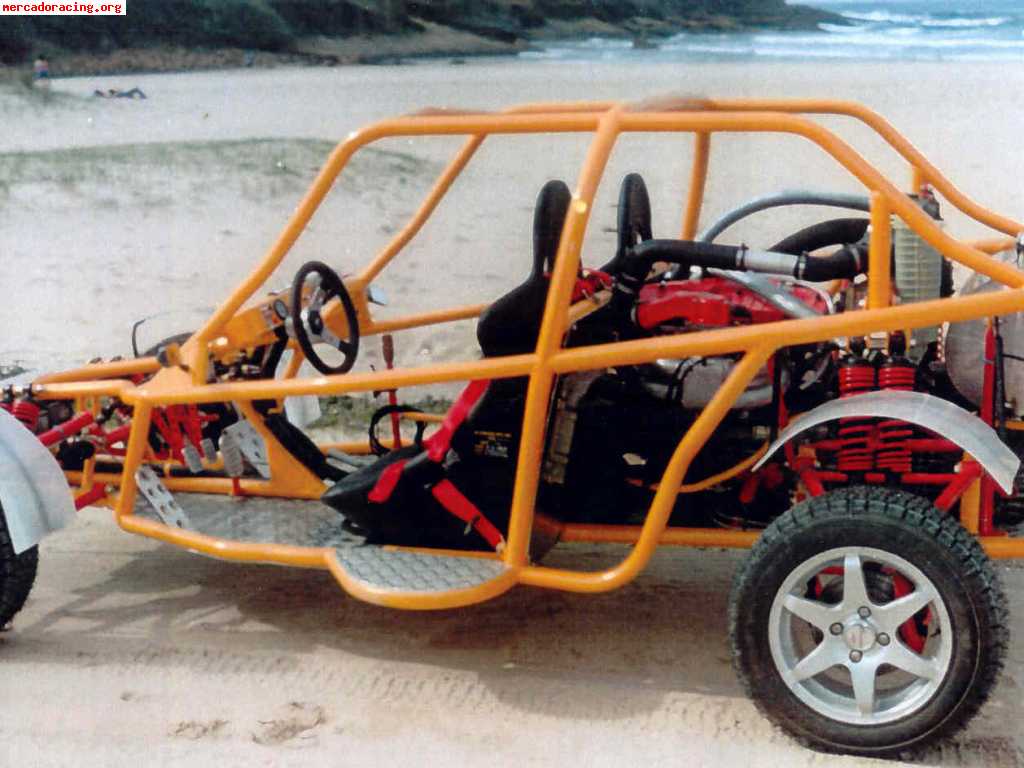 Buggy 2 plazas motor turbo de 175 cv