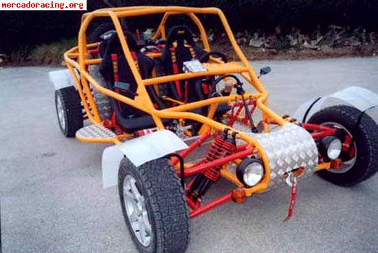 Buggy 2 plazas motor turbo de 175 cv