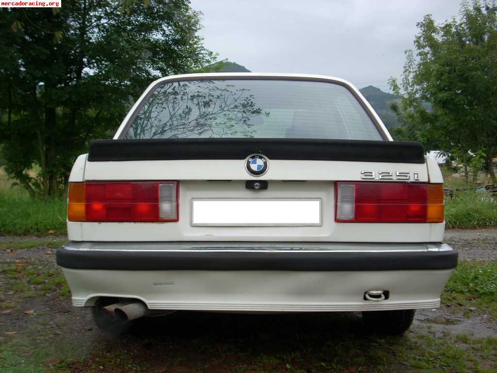 Bmw e30 325i de calle