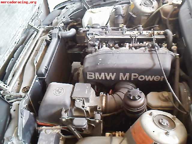 Se vende o se cambia bmw m3 e30